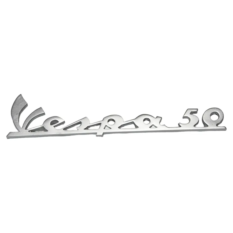 Ausverkauf Emblem / Schriftzug " Vespa 50 " für Vespa 50 L - 3 Pins 135x35 mm