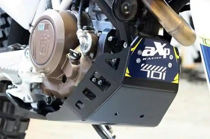 ... ersetzt in AX1696 ... AXP Motorschutz Skid Plate Xtrem lang KTM 690 15-22, Husqvarna 701 15-22 Begrenztes Angebot